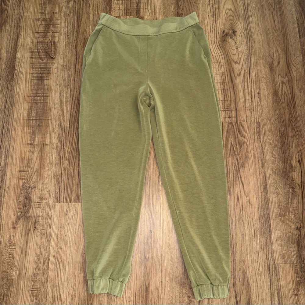 Lululemon Softstreme Relaxed HR Pant Size 10 BRZG Bronze Green Jogger - Picture 4 of 8